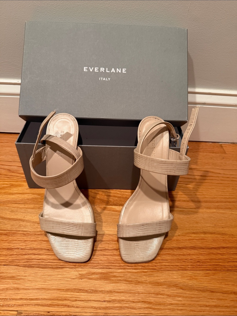 Everlane Women's Beige Strappy Sandals